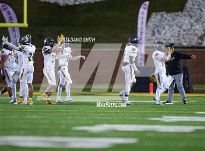 Thumbnail 1 in Liberty North vs. Christian Brothers (MSHSAA Class 6 Championship) photogallery.