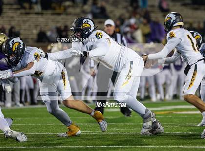 Thumbnail 3 in Liberty North vs. Christian Brothers (MSHSAA Class 6 Championship) photogallery.