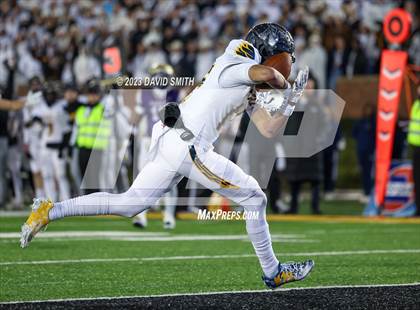 Thumbnail 1 in Liberty North vs. Christian Brothers (MSHSAA Class 6 Championship) photogallery.
