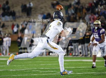 Thumbnail 3 in Liberty North vs. Christian Brothers (MSHSAA Class 6 Championship) photogallery.