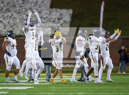 Thumbnail 2 in Liberty North vs. Christian Brothers (MSHSAA Class 6 Championship) photogallery.