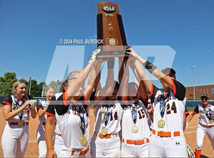 Thumbnail 1 in Harbor Creek vs. Juniata (PIAA 3A Championship) photogallery.