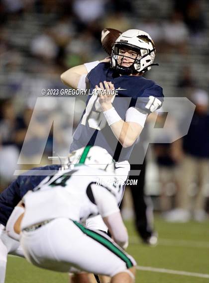 Thumbnail 2 in Southlake Carroll vs Keller photogallery.