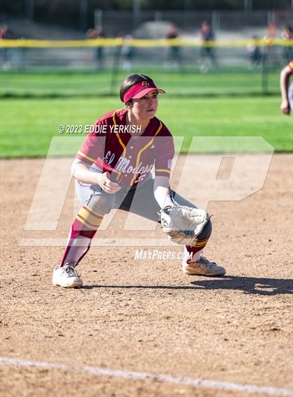 Thumbnail 1 in El Modena @ Brea Olinda photogallery.
