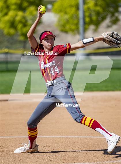 Thumbnail 1 in El Modena @ Brea Olinda photogallery.