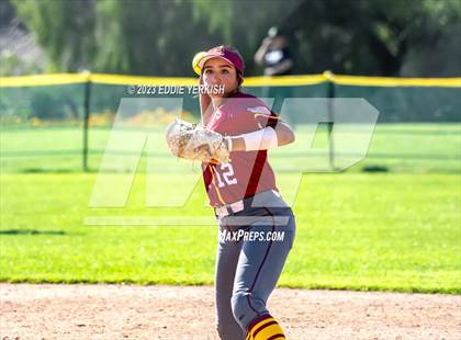Thumbnail 1 in El Modena @ Brea Olinda photogallery.