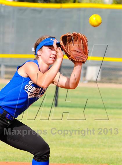 Thumbnail 1 in Northwest Christian vs. Tempe Prep (AIA D4 Playoff) photogallery.