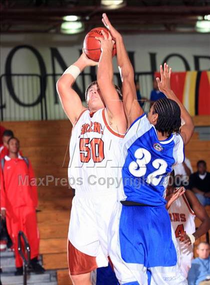 Thumbnail 2 in Dickinson vs. Dobie (McDonald’s Texas Invitational) photogallery.