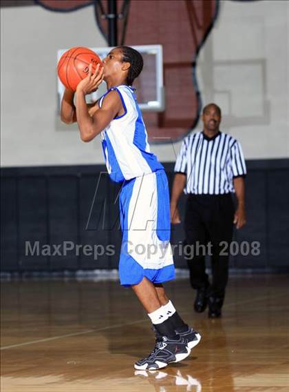Thumbnail 2 in Dickinson vs. Dobie (McDonald’s Texas Invitational) photogallery.