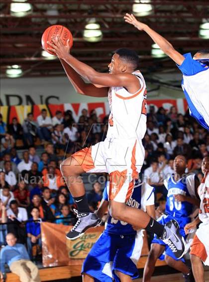 Thumbnail 2 in Dickinson vs. Dobie (McDonald’s Texas Invitational) photogallery.