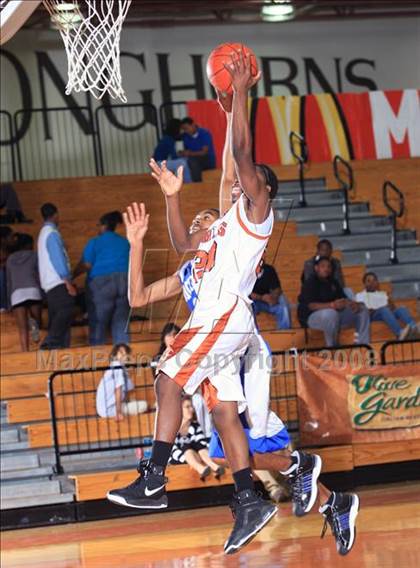Thumbnail 1 in Dickinson vs. Dobie (McDonald’s Texas Invitational) photogallery.