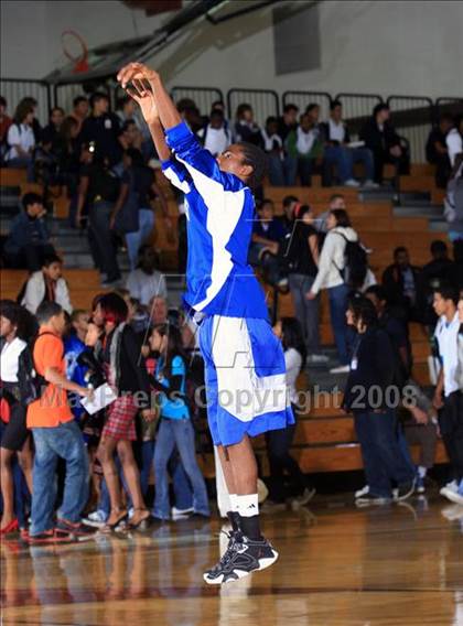 Thumbnail 2 in Dickinson vs. Dobie (McDonald’s Texas Invitational) photogallery.