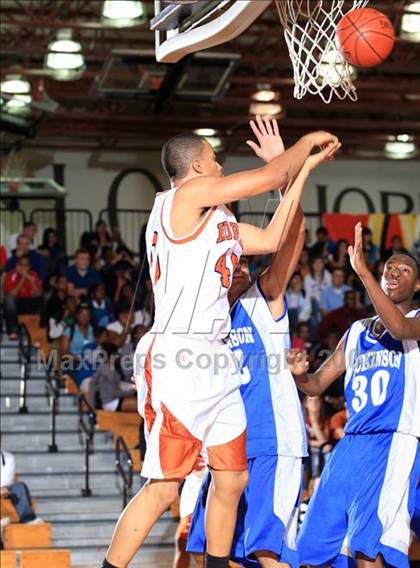 Thumbnail 2 in Dickinson vs. Dobie (McDonald’s Texas Invitational) photogallery.