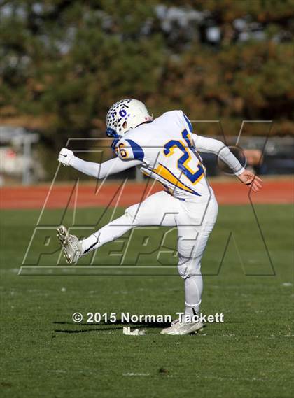 Thumbnail 1 in Collegiate vs. Garden Plain (KSHSAA 3A 2nd Round) photogallery.