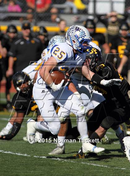 Thumbnail 3 in Collegiate vs. Garden Plain (KSHSAA 3A 2nd Round) photogallery.