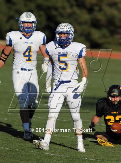 Thumbnail 1 in Collegiate vs. Garden Plain (KSHSAA 3A 2nd Round) photogallery.