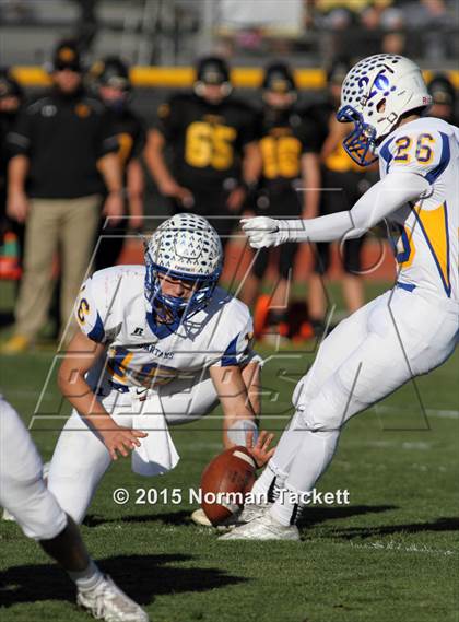 Thumbnail 2 in Collegiate vs. Garden Plain (KSHSAA 3A 2nd Round) photogallery.