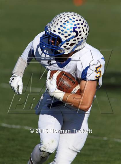 Thumbnail 1 in Collegiate vs. Garden Plain (KSHSAA 3A 2nd Round) photogallery.
