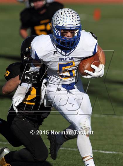 Thumbnail 3 in Collegiate vs. Garden Plain (KSHSAA 3A 2nd Round) photogallery.
