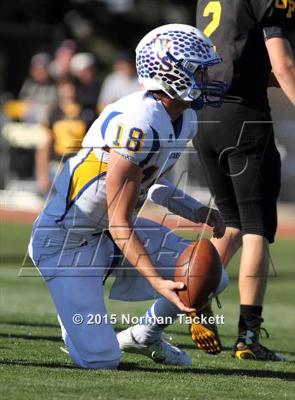 Thumbnail 1 in Collegiate vs. Garden Plain (KSHSAA 3A 2nd Round) photogallery.
