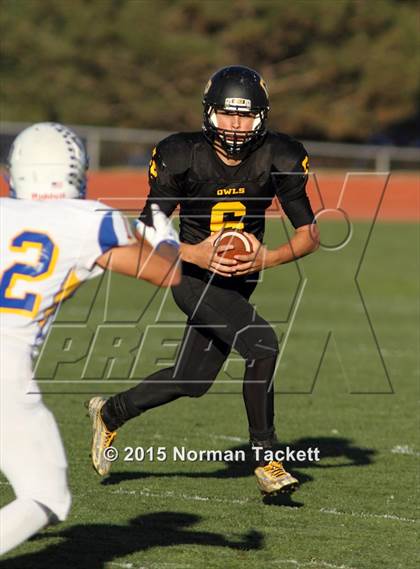 Thumbnail 2 in Collegiate vs. Garden Plain (KSHSAA 3A 2nd Round) photogallery.