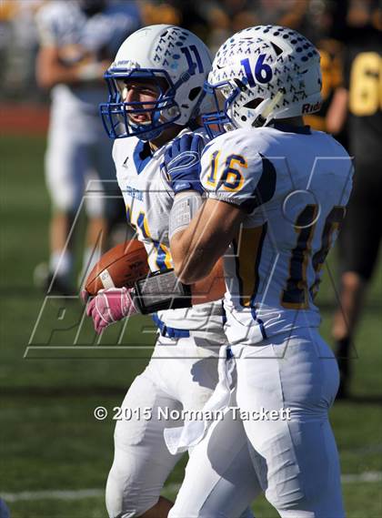 Thumbnail 1 in Collegiate vs. Garden Plain (KSHSAA 3A 2nd Round) photogallery.