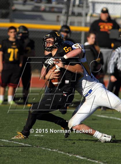 Thumbnail 2 in Collegiate vs. Garden Plain (KSHSAA 3A 2nd Round) photogallery.