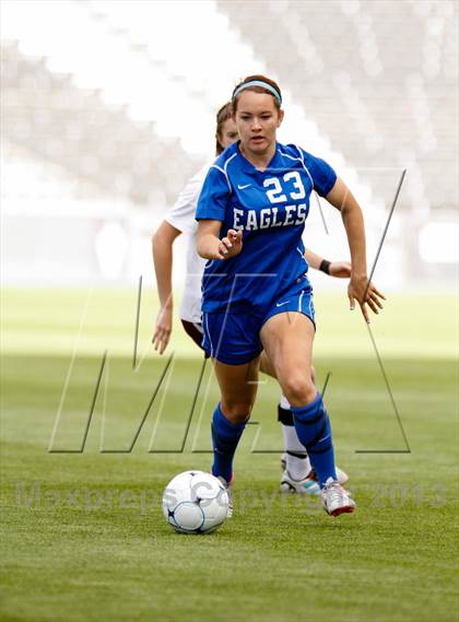 Thumbnail 3 in Cheyenne Mountain vs. Broomfield (CHSAA 4A Final) photogallery.