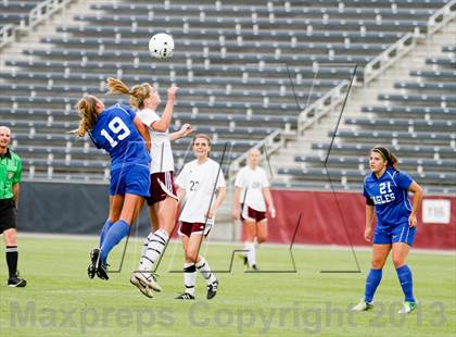 Thumbnail 3 in Cheyenne Mountain vs. Broomfield (CHSAA 4A Final) photogallery.