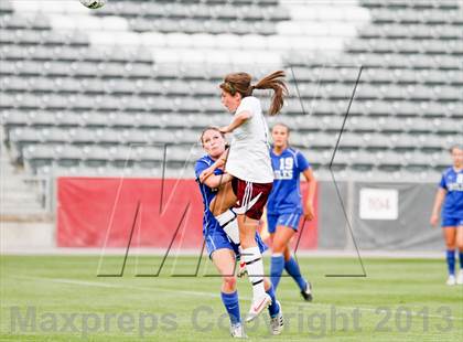 Thumbnail 2 in Cheyenne Mountain vs. Broomfield (CHSAA 4A Final) photogallery.
