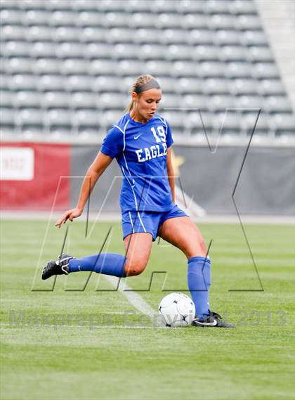Thumbnail 2 in Cheyenne Mountain vs. Broomfield (CHSAA 4A Final) photogallery.