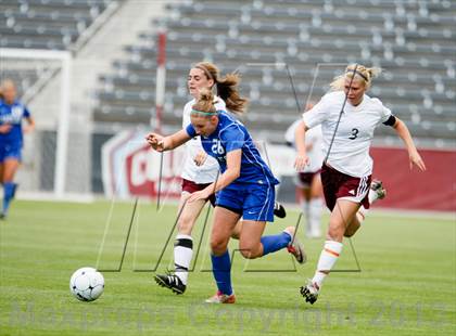 Thumbnail 1 in Cheyenne Mountain vs. Broomfield (CHSAA 4A Final) photogallery.