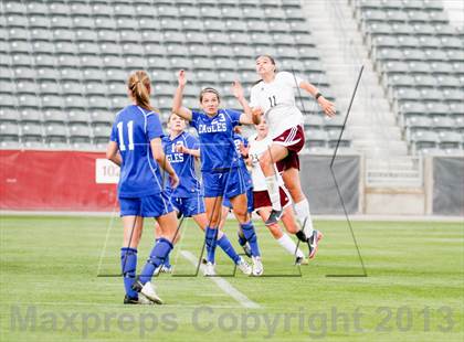 Thumbnail 3 in Cheyenne Mountain vs. Broomfield (CHSAA 4A Final) photogallery.