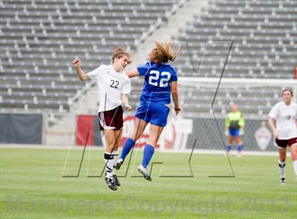 Thumbnail 2 in Cheyenne Mountain vs. Broomfield (CHSAA 4A Final) photogallery.