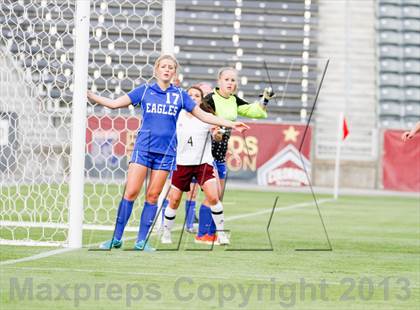 Thumbnail 2 in Cheyenne Mountain vs. Broomfield (CHSAA 4A Final) photogallery.