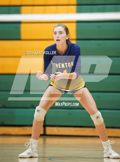 Thumbnail 1 in Trenton @ Notre Dame Prep photogallery.
