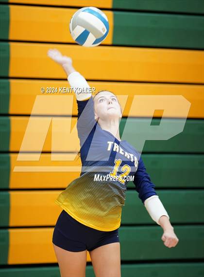Thumbnail 1 in Trenton @ Notre Dame Prep photogallery.