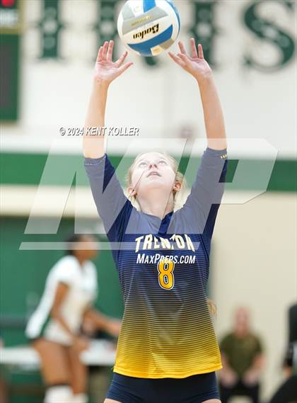 Thumbnail 1 in Trenton @ Notre Dame Prep photogallery.