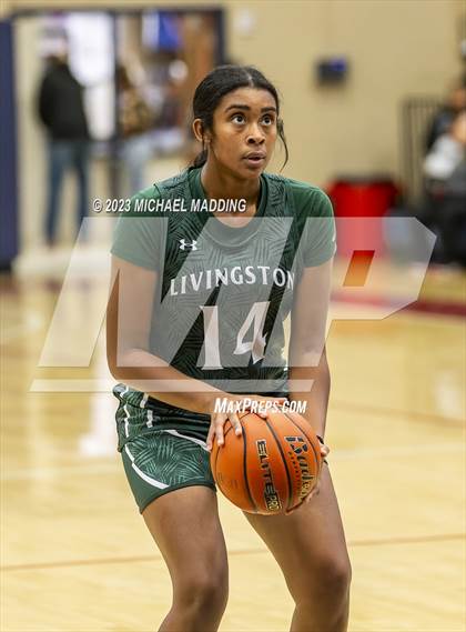 Thumbnail 2 in Livingston @ Hardin-Jefferson photogallery.