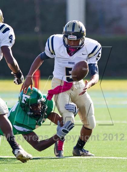 Thumbnail 3 in Farmingdale vs. Baldwin (Nassau County Conference 1 Final) photogallery.