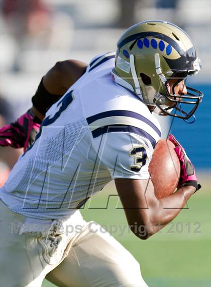 Thumbnail 2 in Farmingdale vs. Baldwin (Nassau County Conference 1 Final) photogallery.