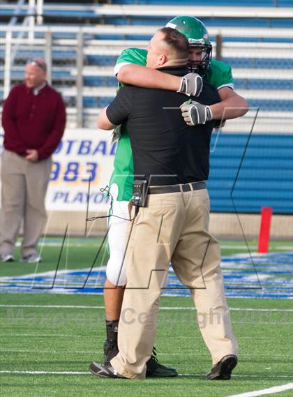 Thumbnail 2 in Farmingdale vs. Baldwin (Nassau County Conference 1 Final) photogallery.