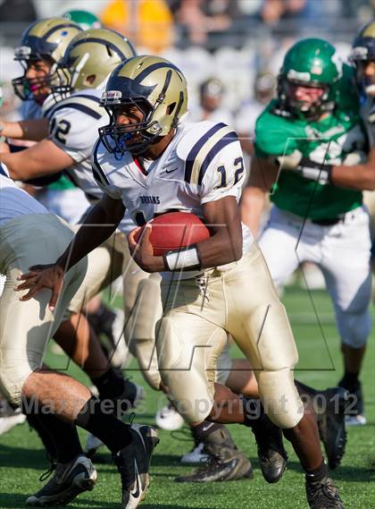 Thumbnail 1 in Farmingdale vs. Baldwin (Nassau County Conference 1 Final) photogallery.