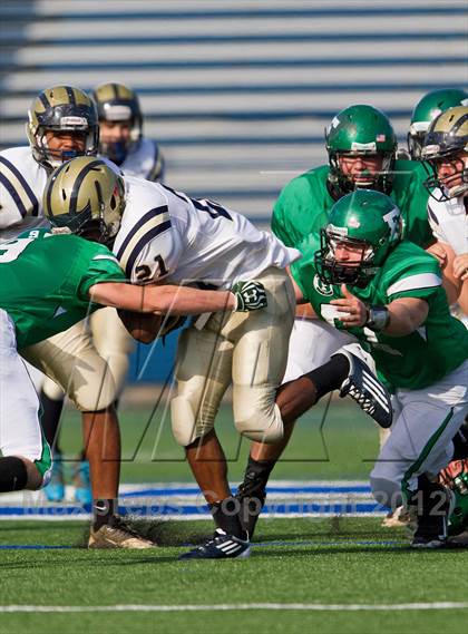 Thumbnail 3 in Farmingdale vs. Baldwin (Nassau County Conference 1 Final) photogallery.