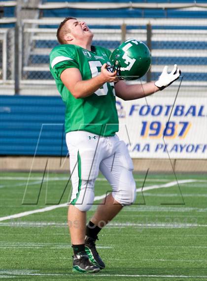 Thumbnail 1 in Farmingdale vs. Baldwin (Nassau County Conference 1 Final) photogallery.