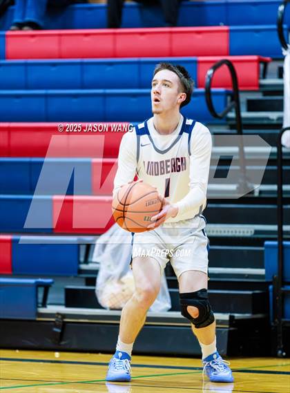 Thumbnail 3 in Sequim @ Lindbergh photogallery.