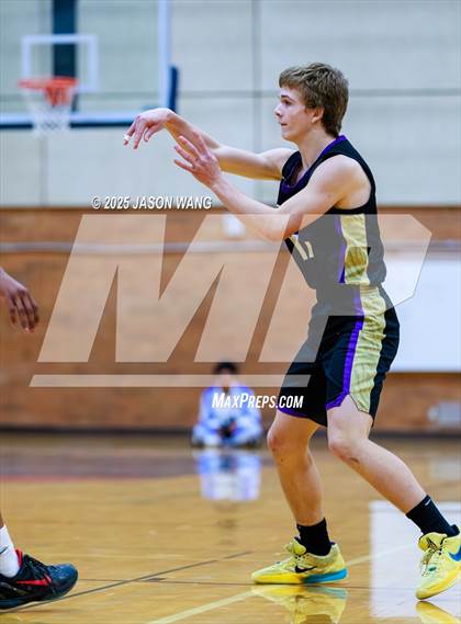 Thumbnail 3 in Sequim @ Lindbergh photogallery.