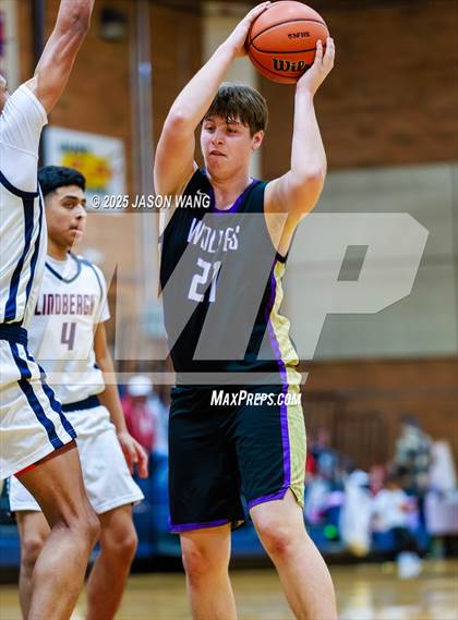 Thumbnail 2 in Sequim @ Lindbergh photogallery.