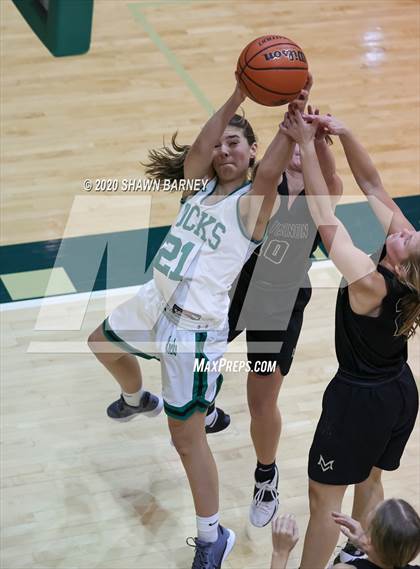 Thumbnail 2 in Westfield vs. Mt. Vernon photogallery.