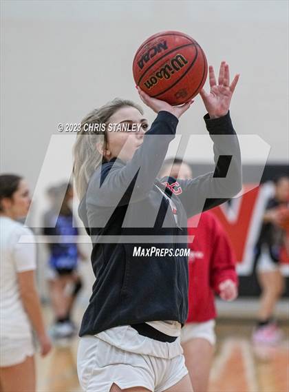 Thumbnail 1 in Sunnyside @ Boulder Creek (AIA-6A Round 2 Playoff) photogallery.